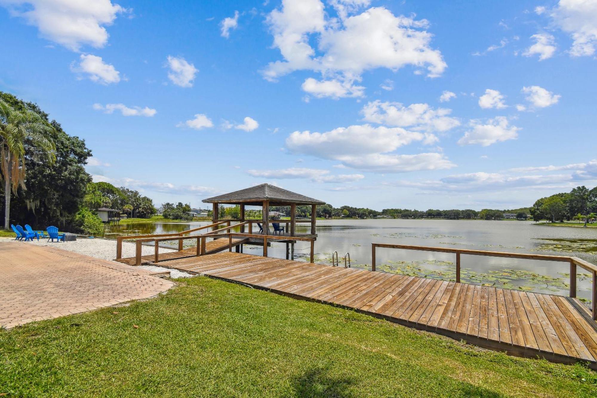 Lake House Westchase Area. Heated Pool Waterfront! 坦帕 外观 照片