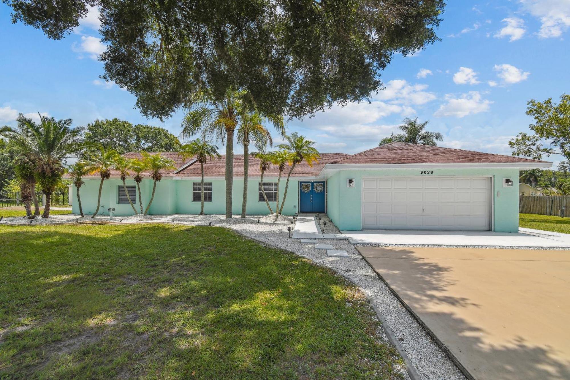 Lake House Westchase Area. Heated Pool Waterfront! 坦帕 外观 照片