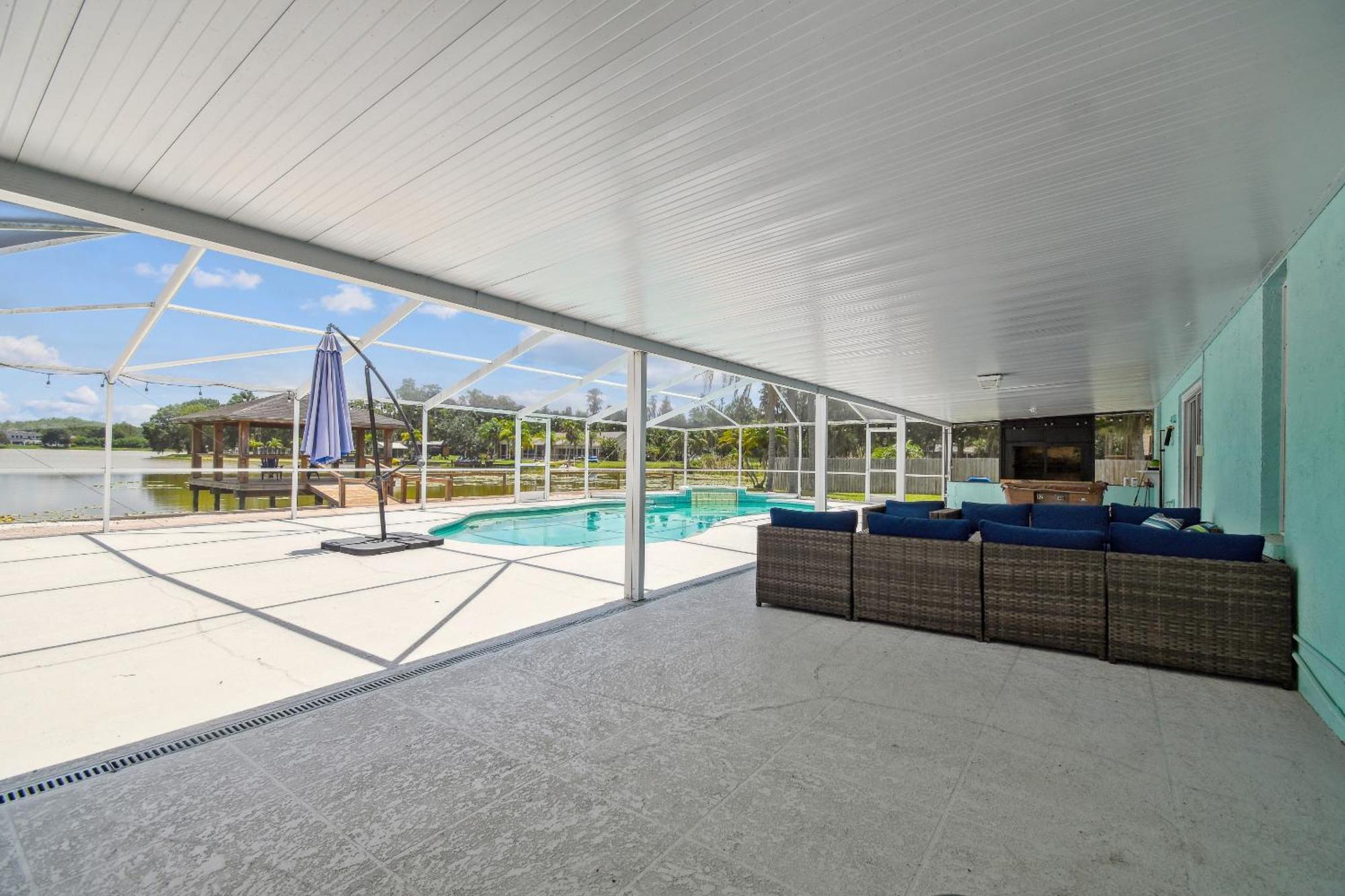 Lake House Westchase Area. Heated Pool Waterfront! 坦帕 外观 照片