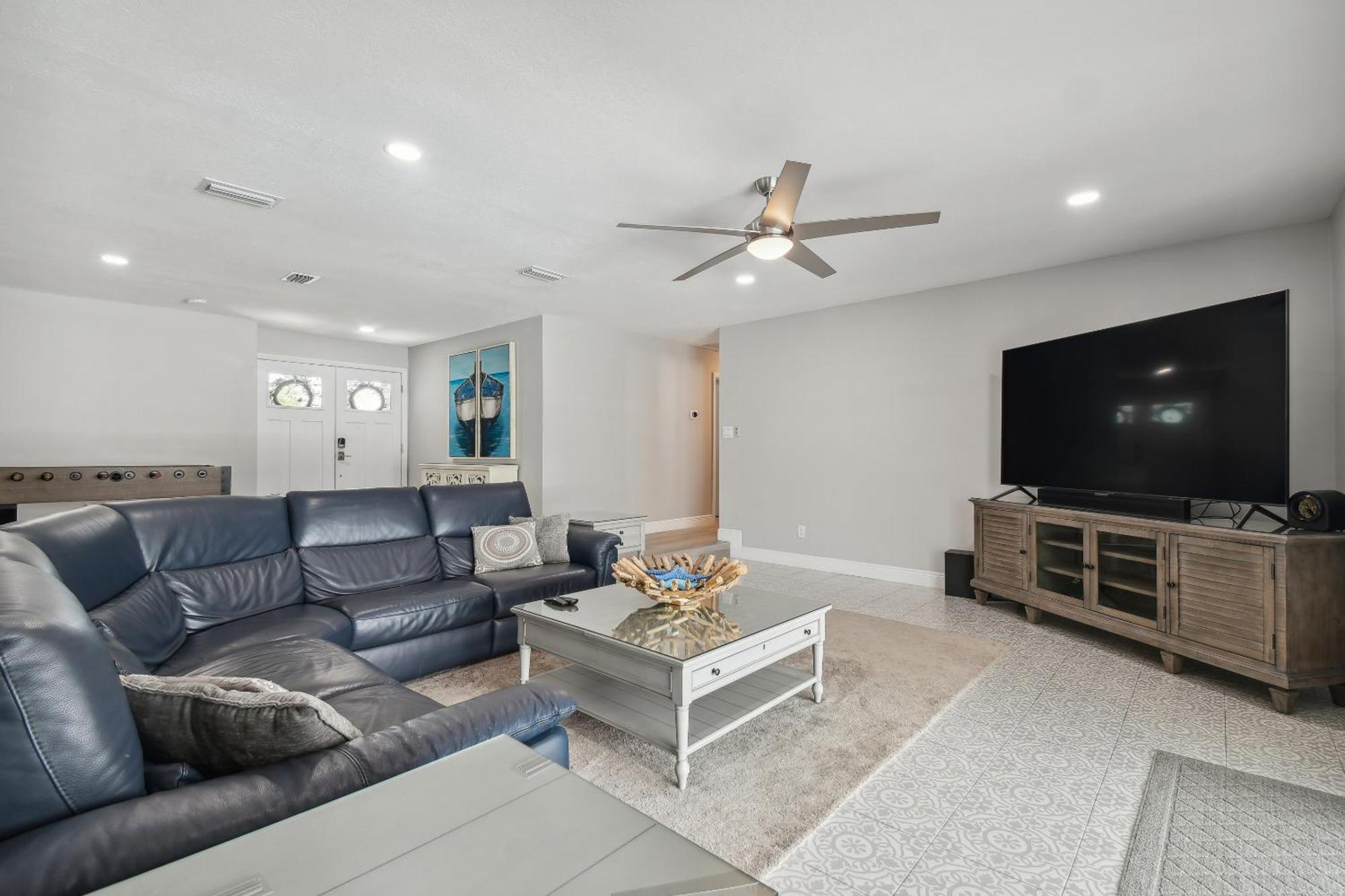 Lake House Westchase Area. Heated Pool Waterfront! 坦帕 外观 照片