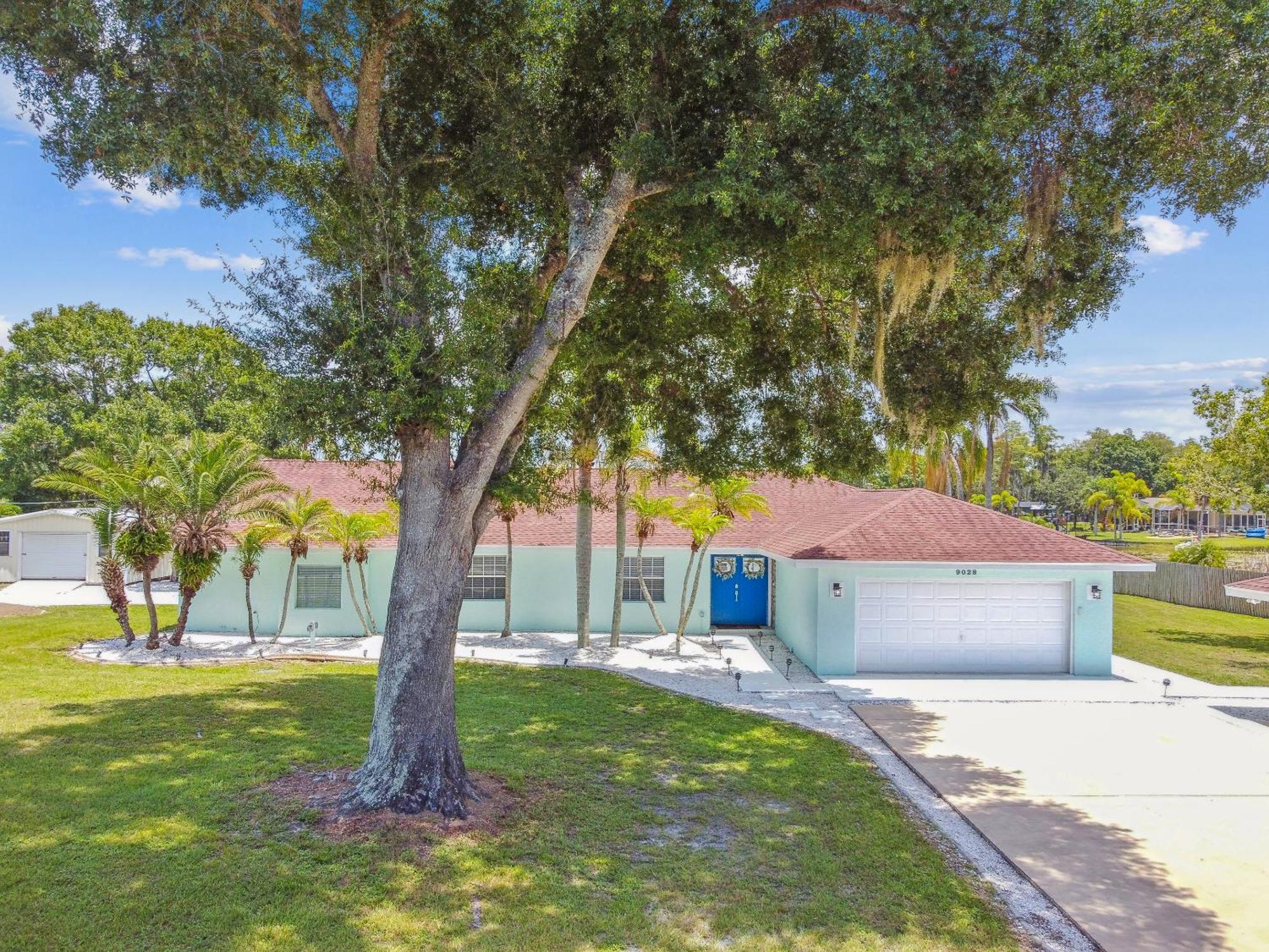 Lake House Westchase Area. Heated Pool Waterfront! 坦帕 外观 照片