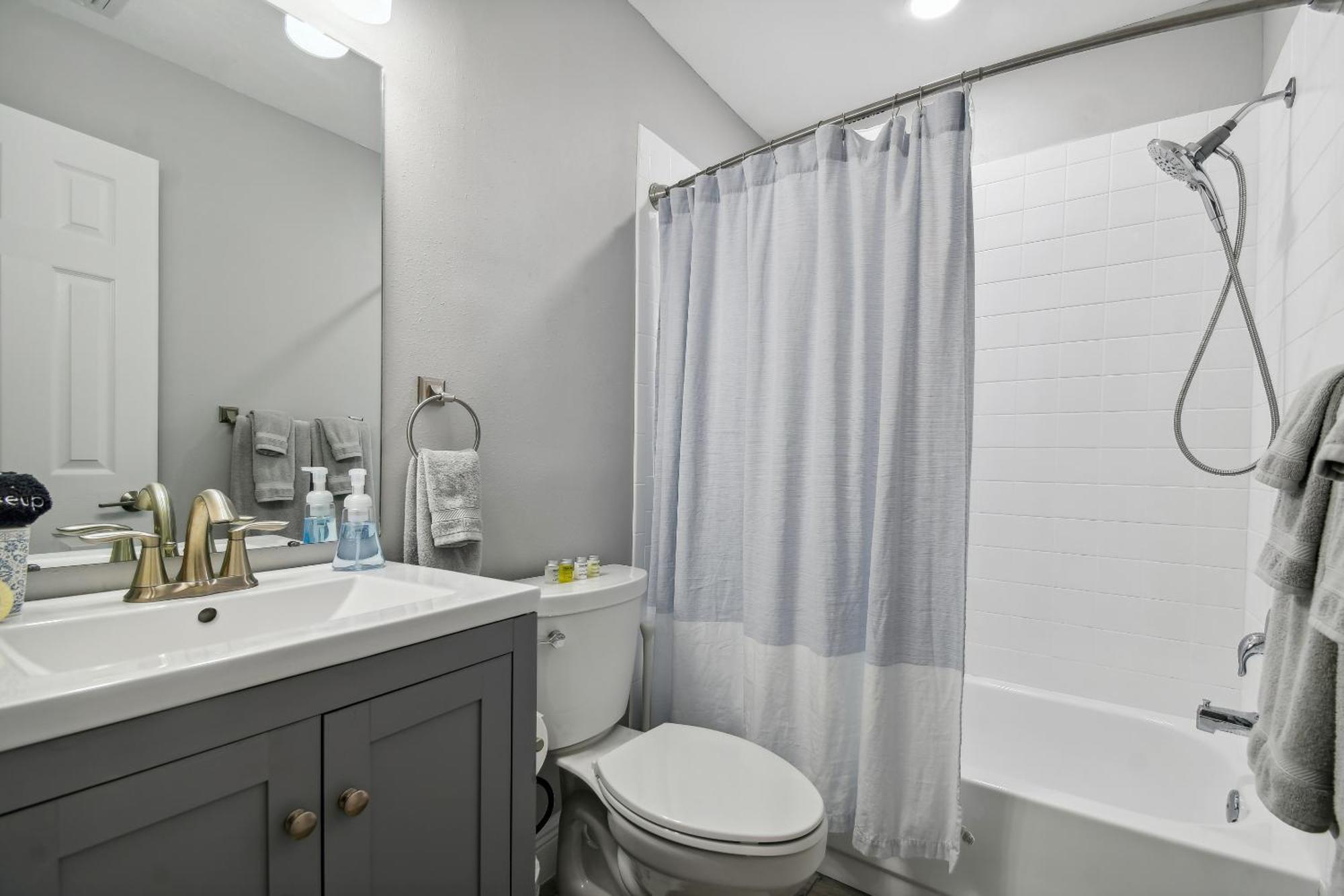 Lake House Westchase Area. Heated Pool Waterfront! 坦帕 外观 照片