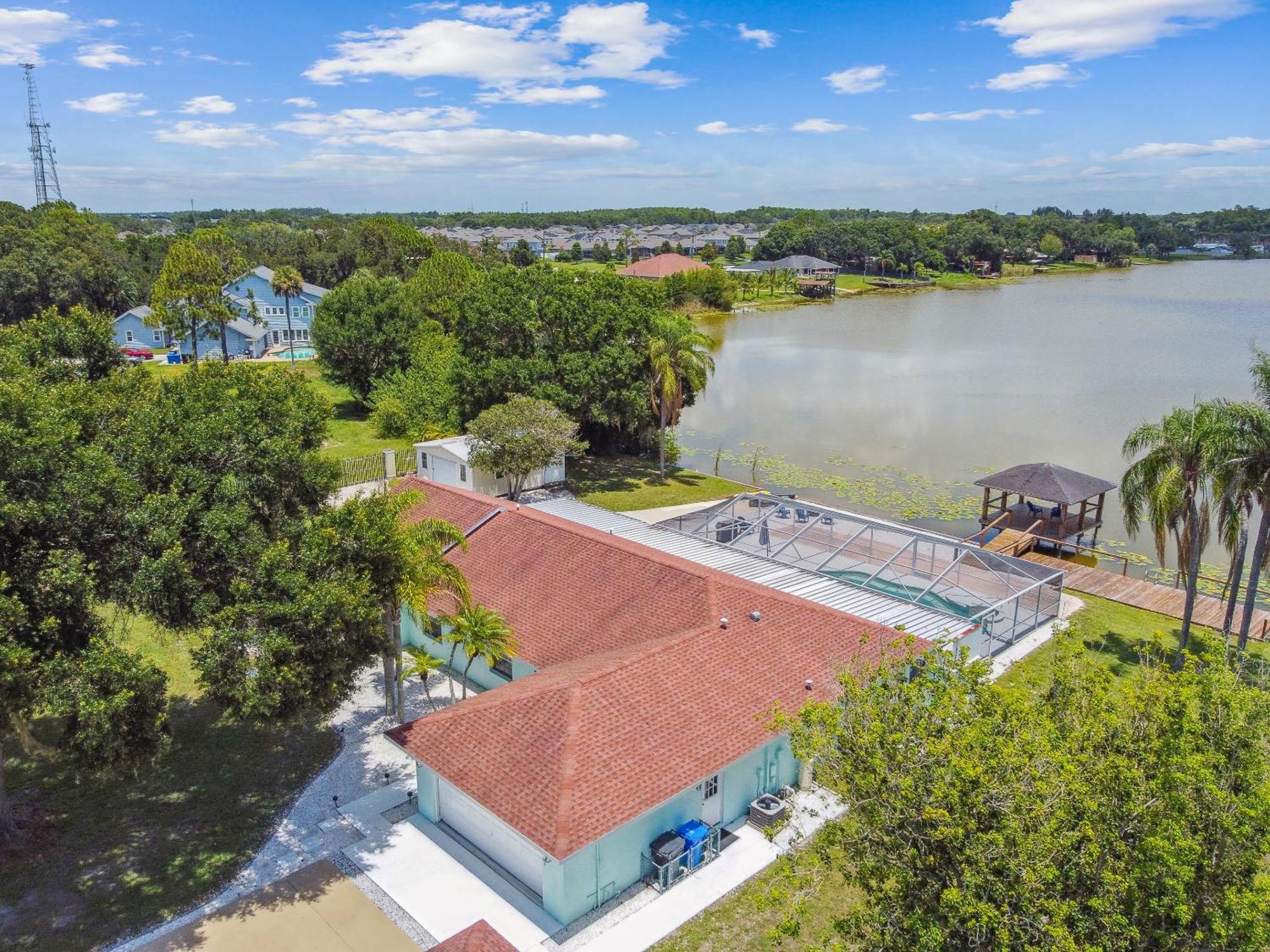 Lake House Westchase Area. Heated Pool Waterfront! 坦帕 外观 照片